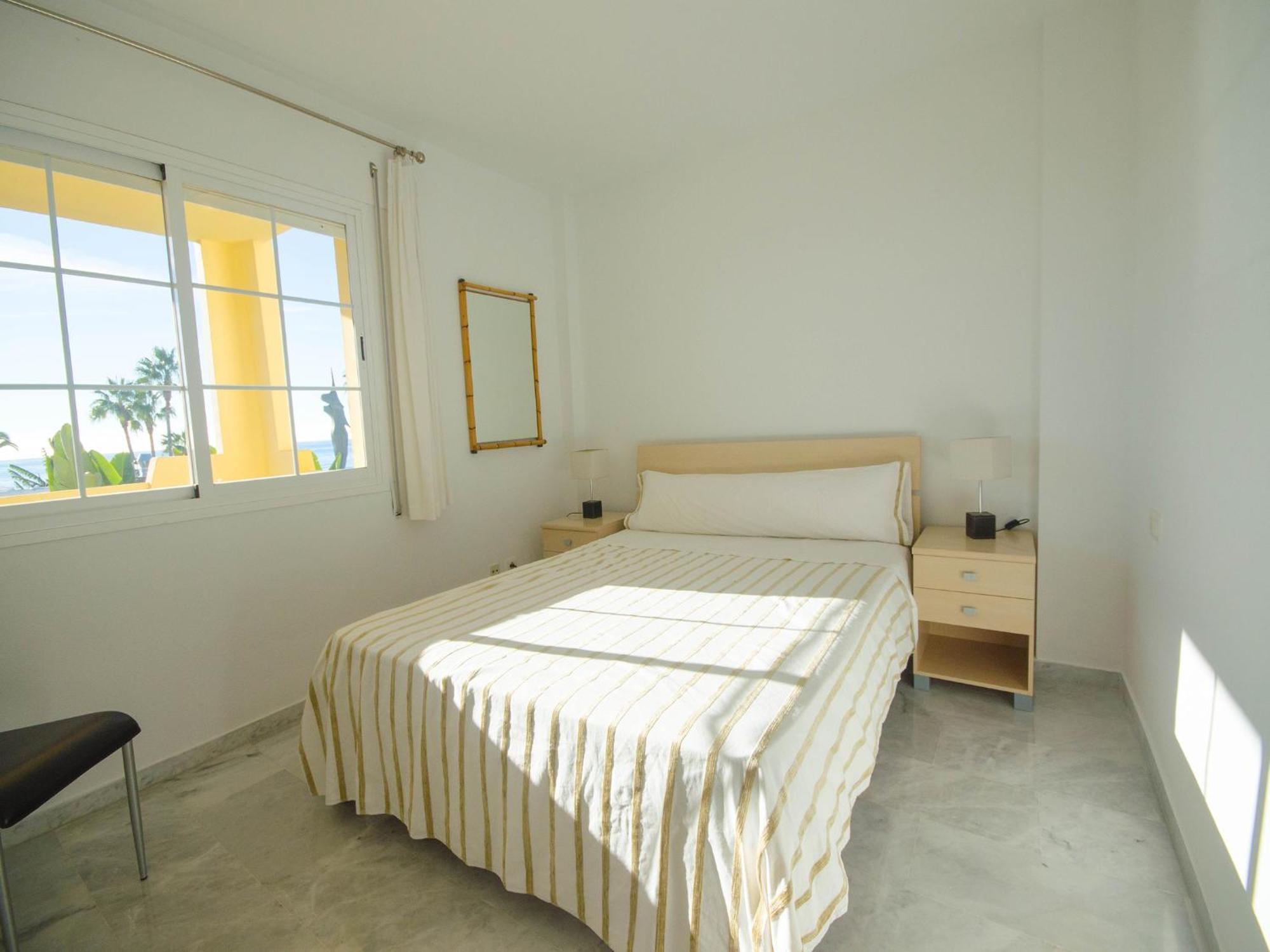 Apartamento Pilar มาร์เบยา ภายนอก รูปภาพ