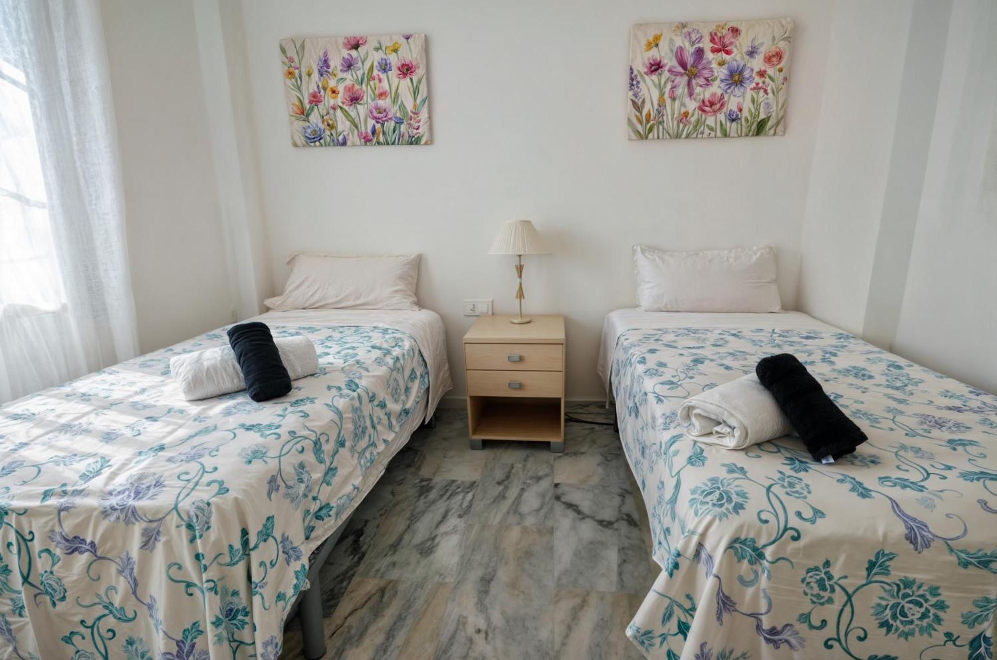 Apartamento Pilar มาร์เบยา ภายนอก รูปภาพ