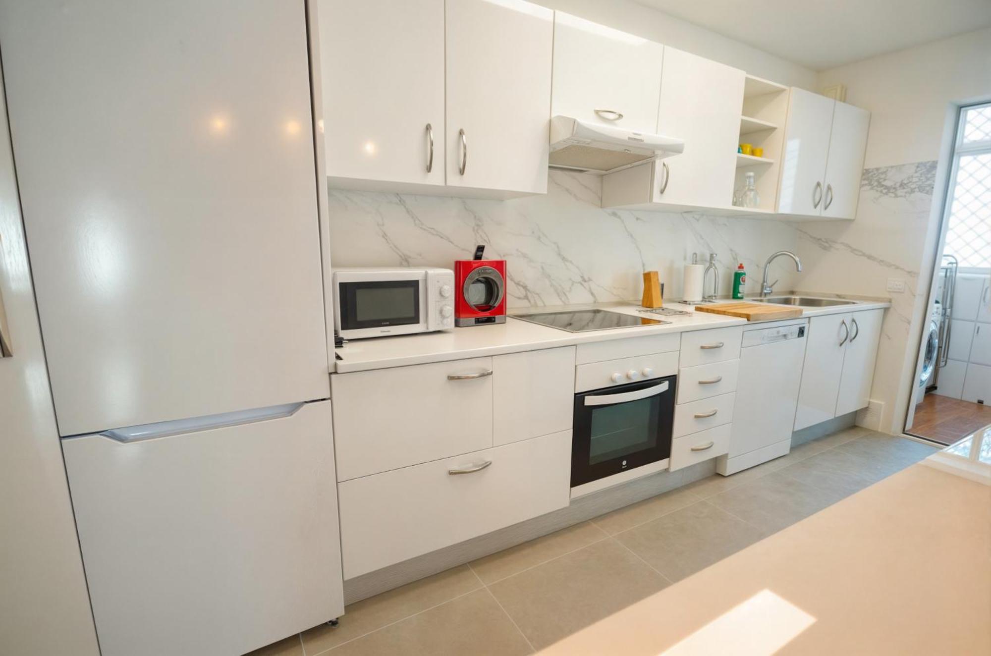 Apartamento Pilar มาร์เบยา ภายนอก รูปภาพ